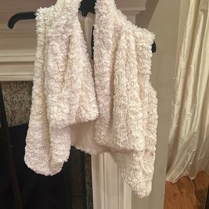 Cream fluffy vest